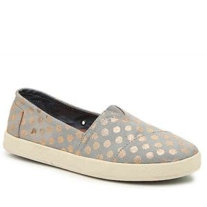 Toms Avalon Slip Ons grey w/ rose gold polka dots